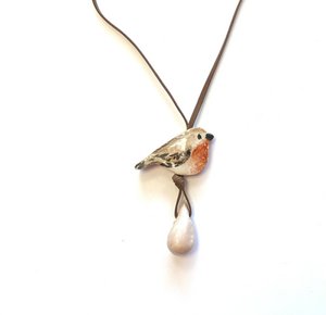 Necklace bird robin