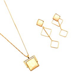Collana Geometrica Quadrata - Placcata Oro 18k - Madreperla