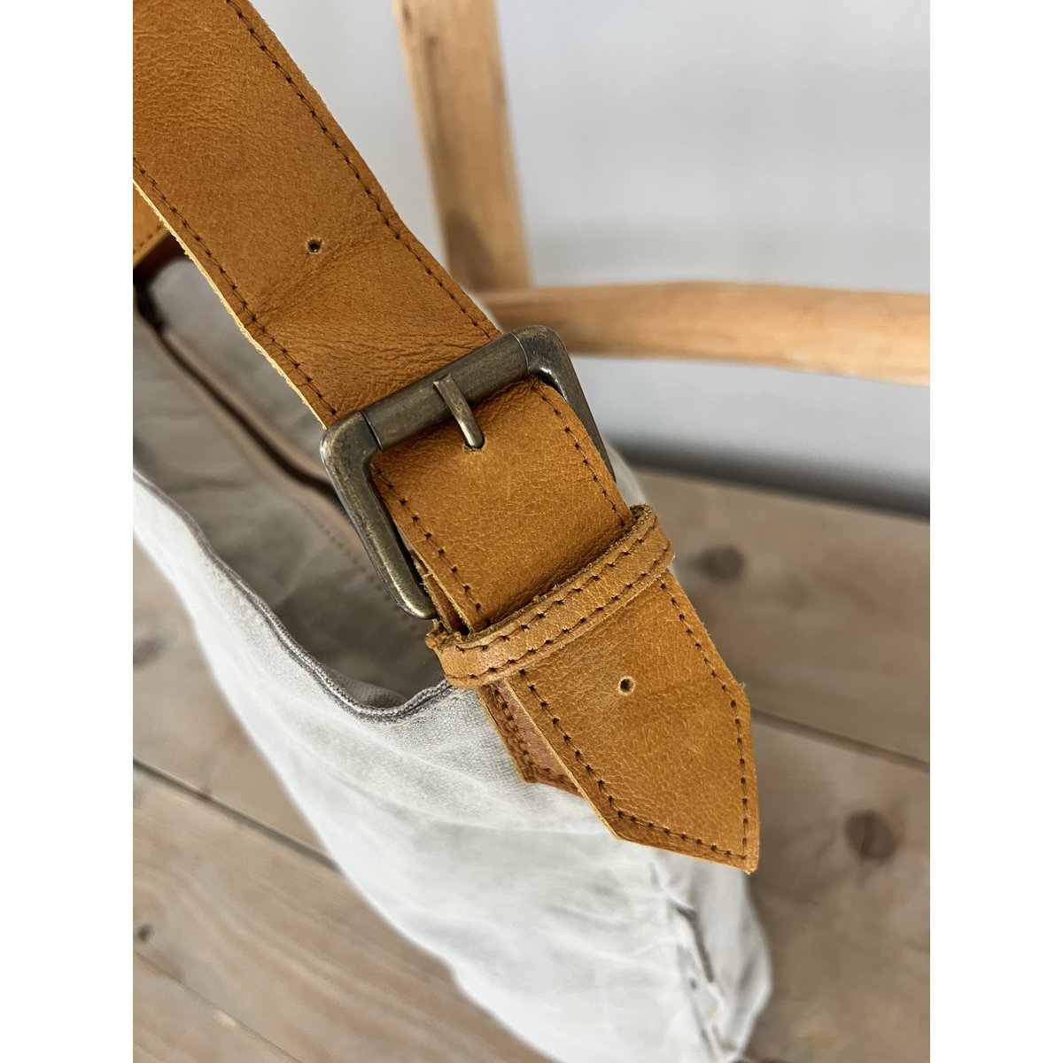 BuckleBag heart latte (canvas) NEW