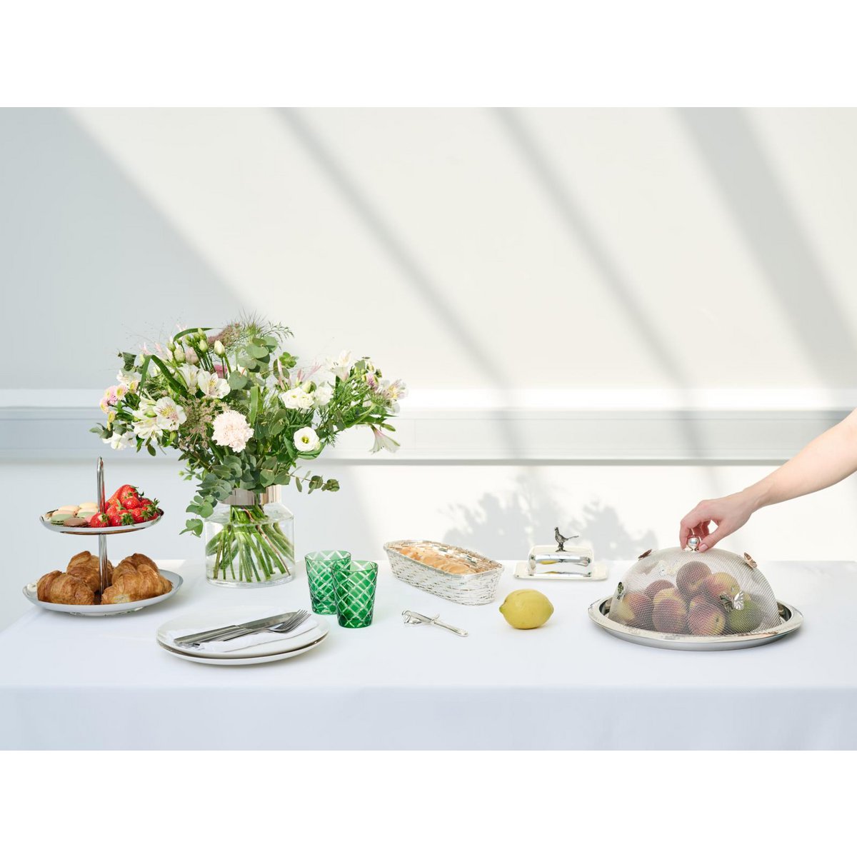 Parasol ochronny EDZARD motylek, elegancki posrebrzany, odporny na matowienie, średnica 30 cm