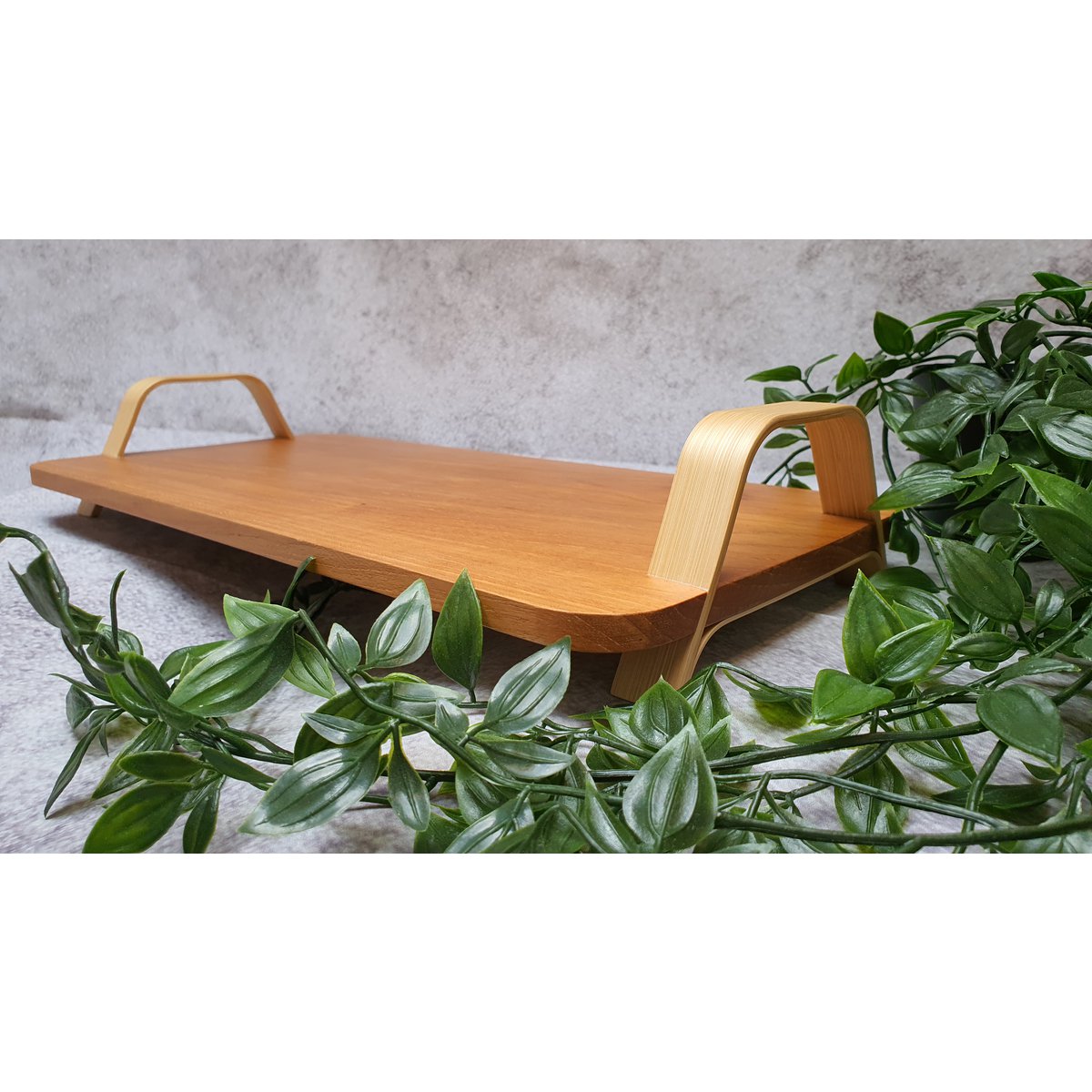 Bana designbakke fra træ og bambus