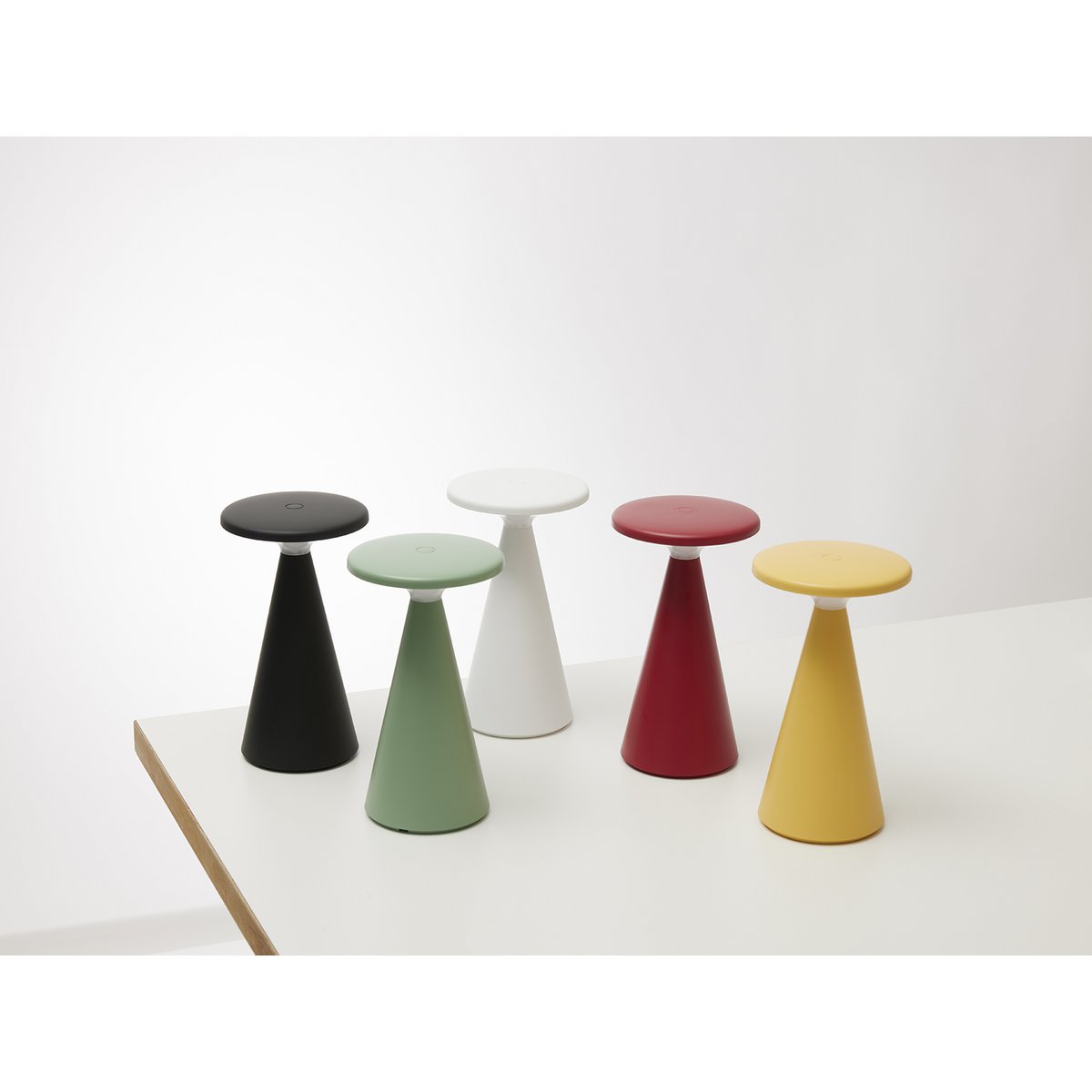 TABLE LAMP NYHAVN WHITE