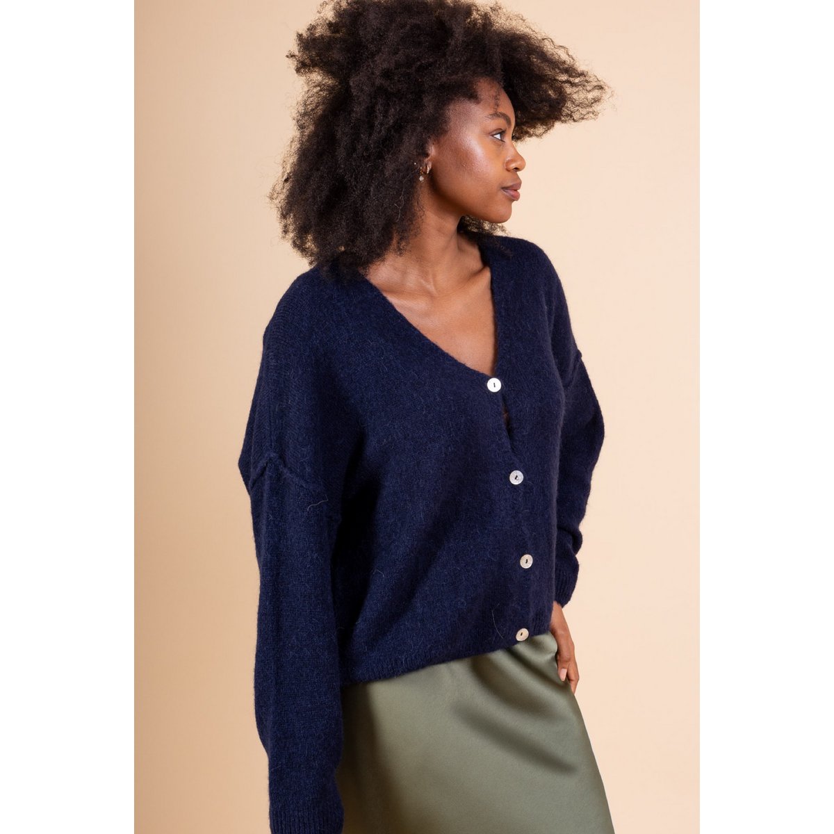 Cardigan Femme - Qualité Premium – Col V Profond en Maille Douce avec Boutons- ALPAGA/ LAINE - 23050