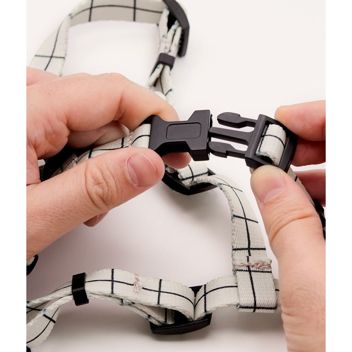 Recycled PET Harness Beige Line Design, Juno
