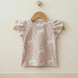 Pige T-shirt med enhjørning print
