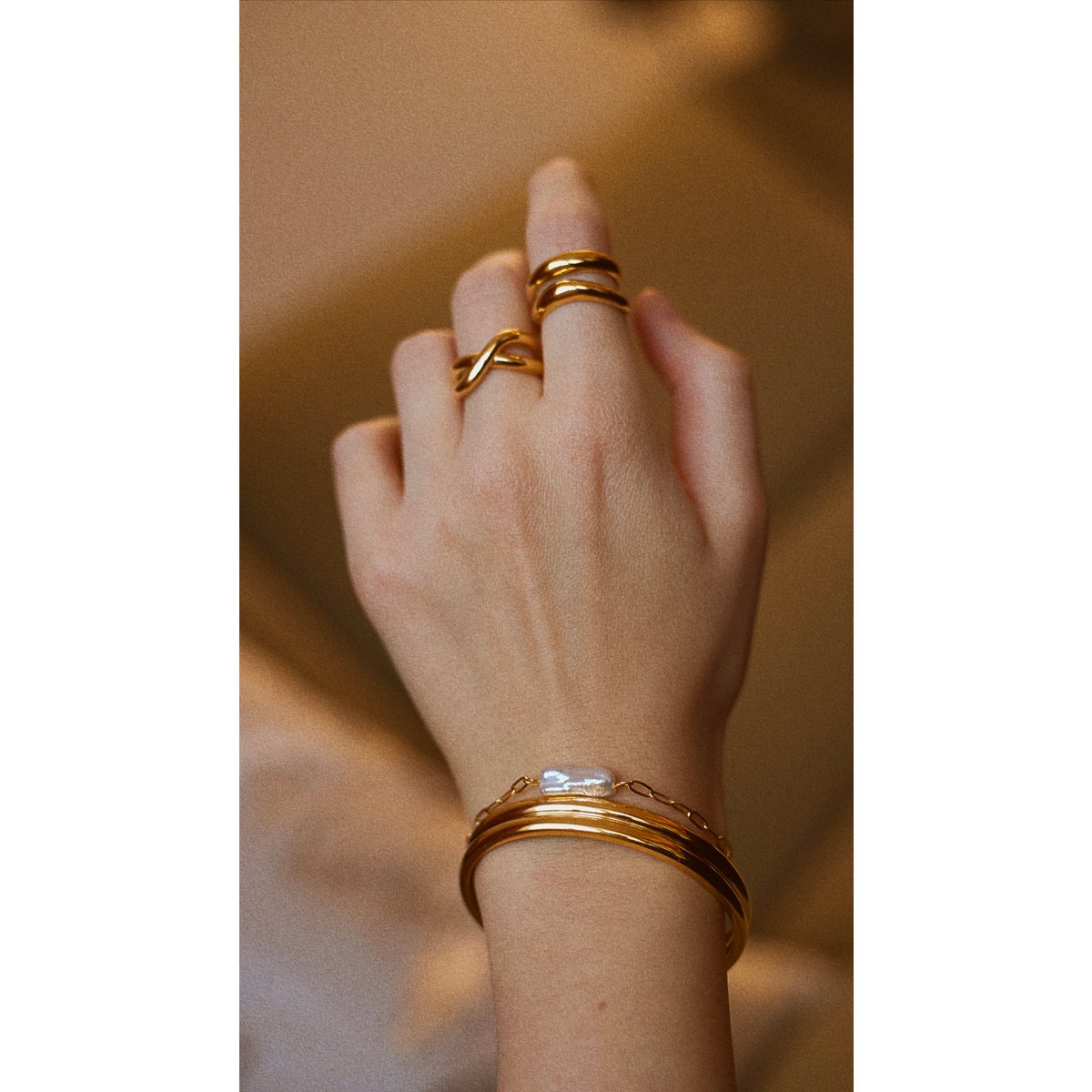 Gil - Bracciale a polsino largo lucido Oro