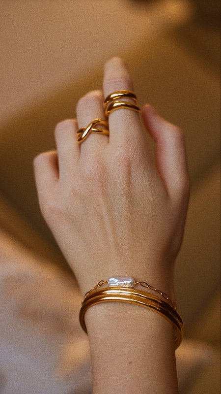 Gil - Bracciale a polsino largo lucido Oro
