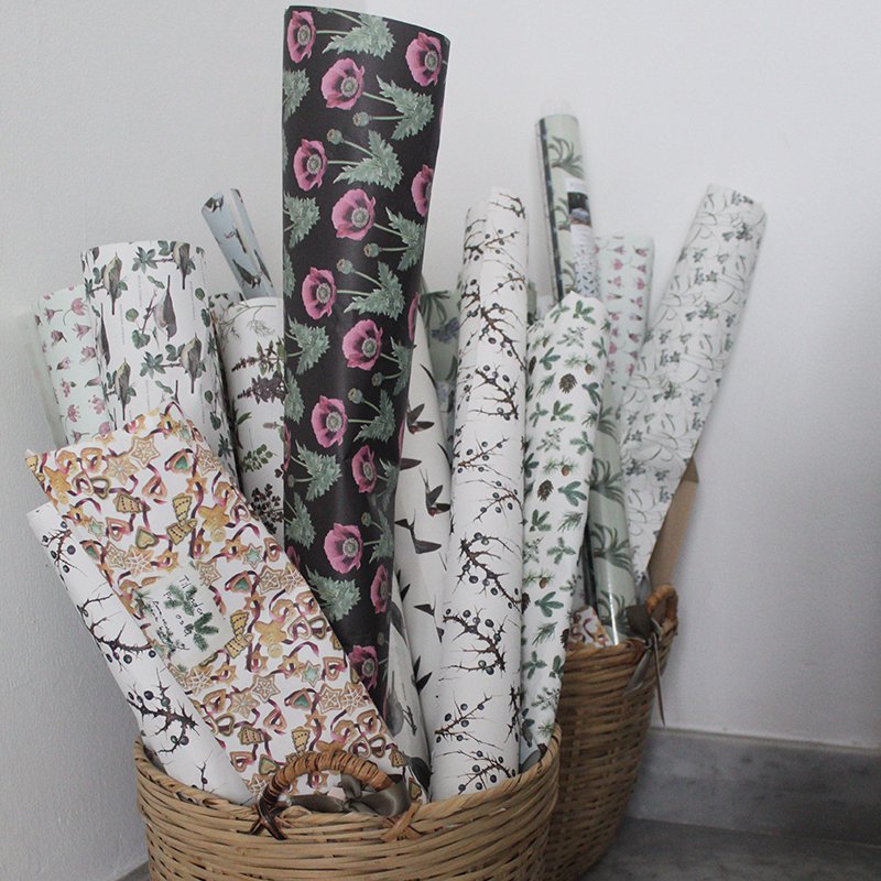 GESCHENKPAPIER - BLOEMEN EN KRUIDEN - RECYCLE 4 VELLEN