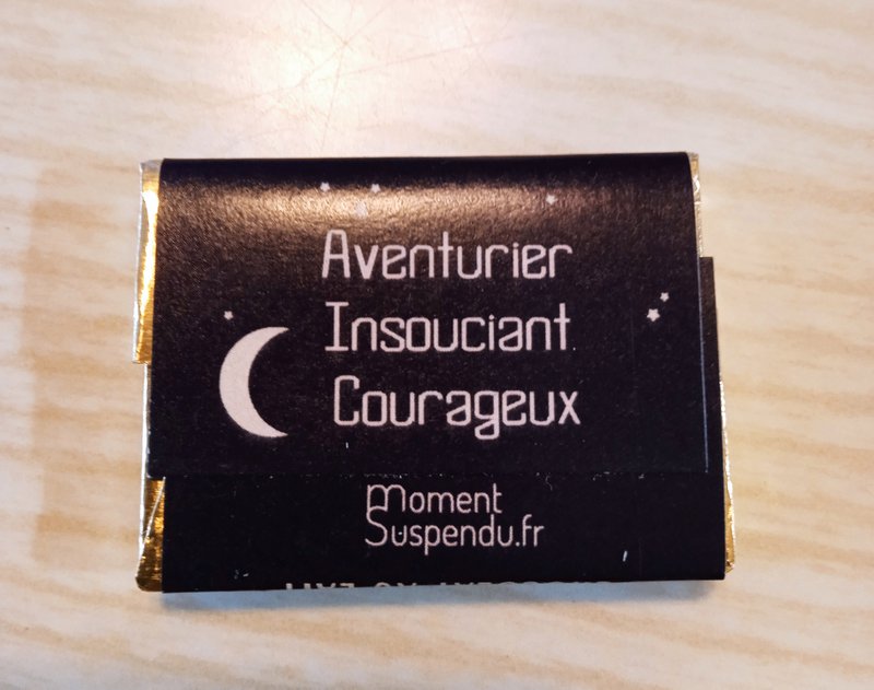 ASTROLOGIA CIOCCOLATINI -LATTE- PACKAGING CORNICE FOTO © + CARD