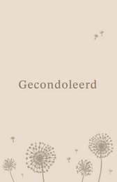 Condolence card with delicate floral design and the text "Gecondoleerd" (Dutch for "Condolences").