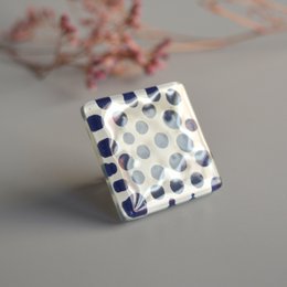 Oversized blå polka Dot ring, justerbar størrelse