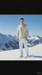Pull torsadé à col rond en cachemire Woolwhite