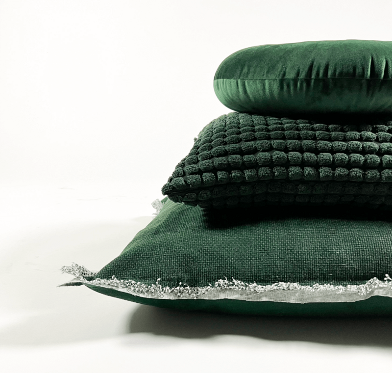 Dutch Decor BURTO - Cushion washed cotton 60x60 cm Mountain View - green