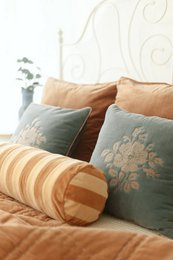 Kussenhoes | Camellia Teal Cross Stitch kussenhoes van Sanctuary Living