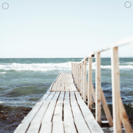  Wooden dock leading to the ocean, with text and images related to a seaside theme.

The image shows a wooden dock or pier extending out over the ocean. The water is choppy and the sky is clear. The image contains several smaller images and text overlays with a seaside or beach theme, including the words "Zon zee strand" (Dutch for "Sun sea strand"), "Relax", and various heart and nature-inspired graphics.

Based on the product title "Tuinposter steiger 30 x 30cm" (Garden Poster Dock 30 x 30cm) and the images provided, the relevant description for this product would be:

Wooden dock leading to the ocean, with seaside-themed text and graphics including hearts, nature elements, and the words "Sun sea strand" and "Relax". This 30x30cm garden poster captures the peaceful, relaxing atmosphere of a day at the beach.