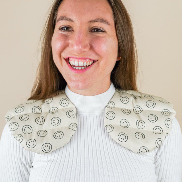 Gespeld kussen voor nek gemaakt van katoen - smiley