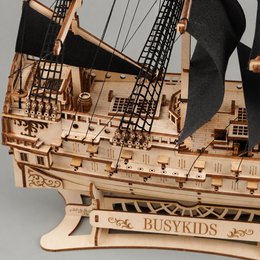 Galeone aus Holz mit LED-Beleuchtung – 3D-Holzpuzzle 583 Teile, Schiffsmodell mit Segeln und Takelage, Modellbausatz ab 12