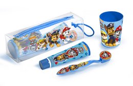  Paw Patrol dental travel kit with characters, includes toothbrush, toothpaste, and toiletry bag. Bright blue and red colors, featuring the Paw Patrol pups.