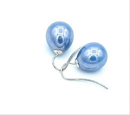 Pearl earrings classic color fresco blue