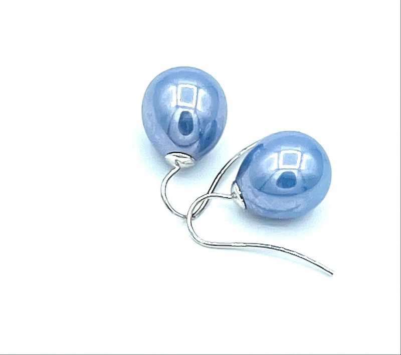 Pearl earrings classic color fresco blue