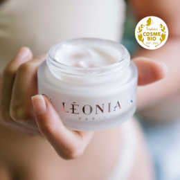 White Tea Light Cream - Fugtgivende og antioxidant udstrålingsbehandling
