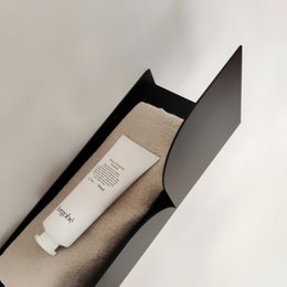 Wandregal aus Metall BAUHAUS, weiß, beige, schwarz