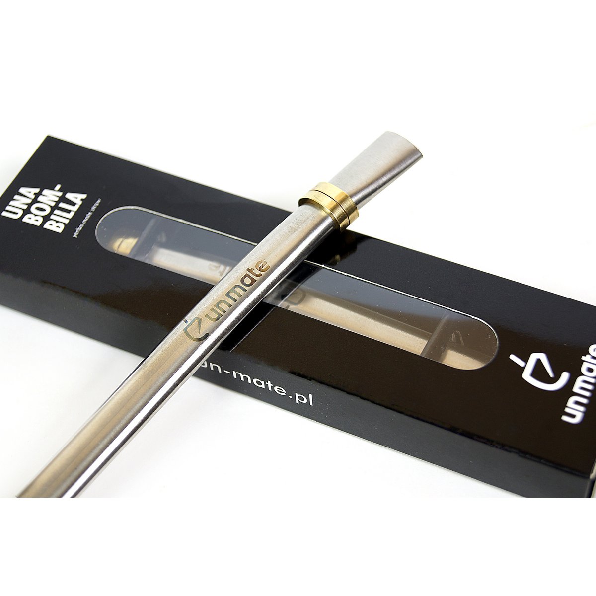 Una bombilla - pajita de acero inoxidable para té de yerba mate