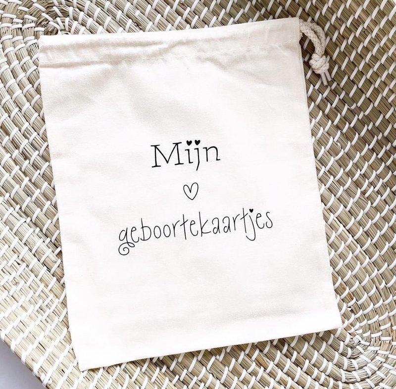Storage bag for my birth announcements