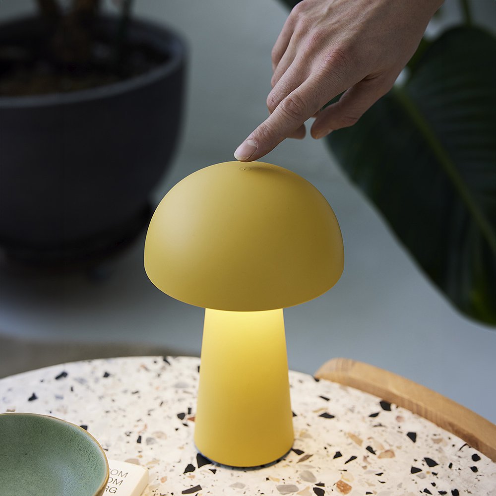 BORDLAMPE MOVE ME STØVET GUL