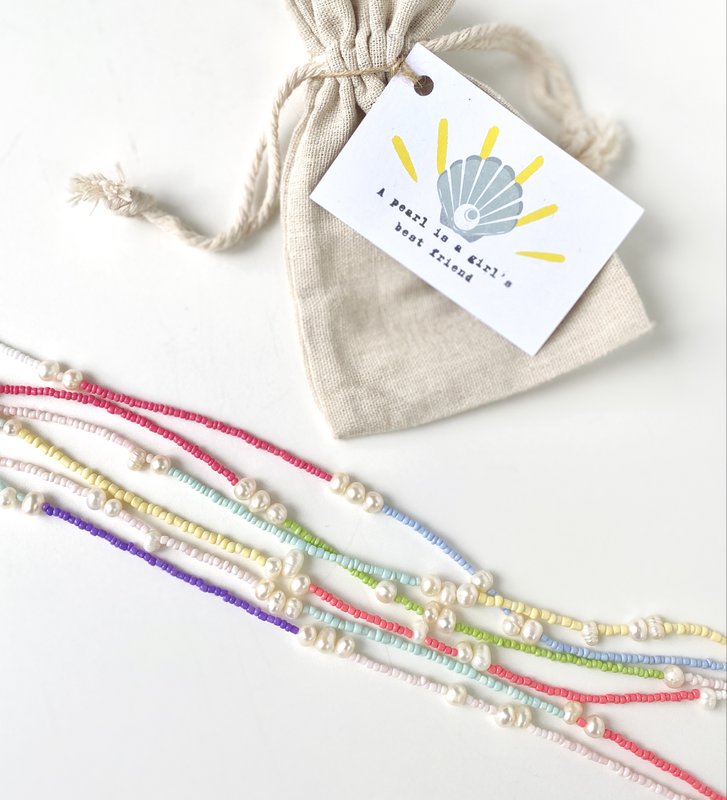 Boho stil halskæde med ferskvandsperler assorteret