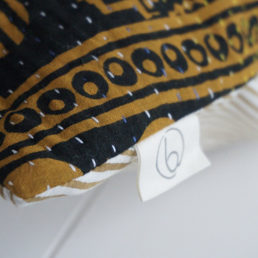 Coussin en Kantha N°359