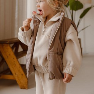 Bodywarmer mit bauschigem Volumen