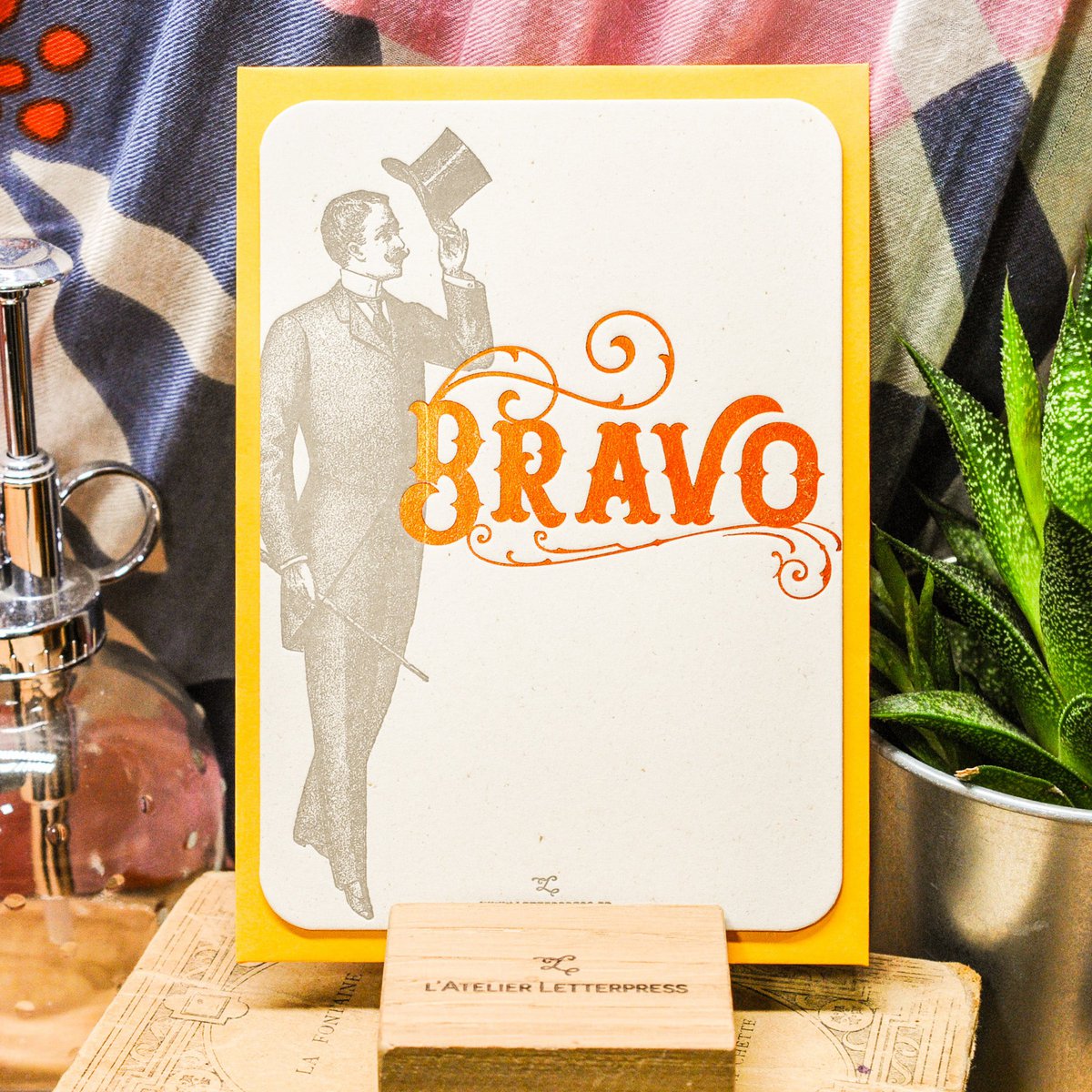 Kartka typograficzna Bravo Gentleman, pomarańczowa (z kopertą)