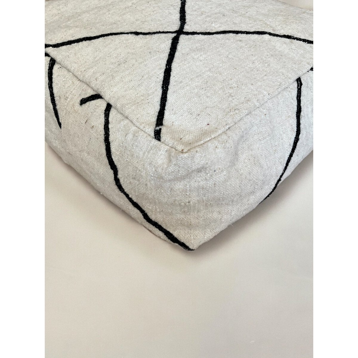 Floor pillow - meli