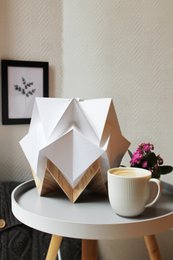 Lampada da Tavolo Origami in EcoLegno e Carta - misura S