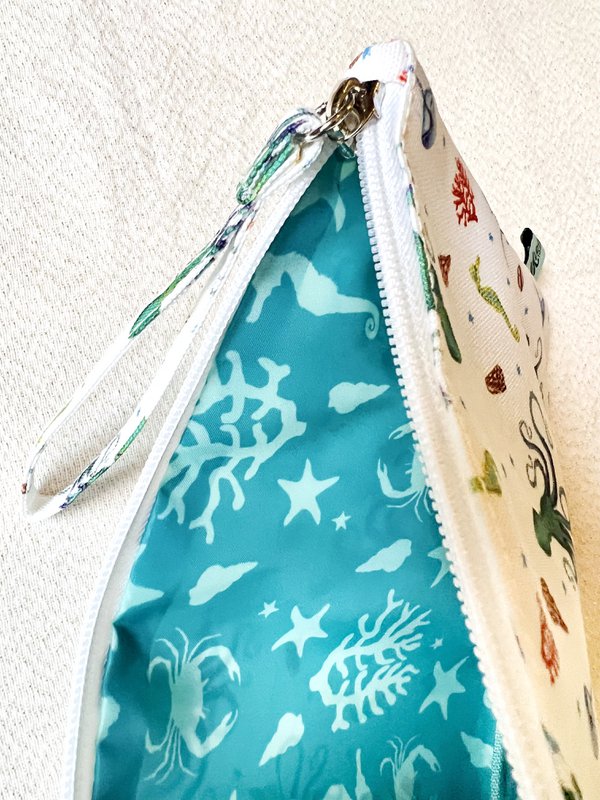 Pencil case with octopus print - Sustainable school pencil case made of recycled PET bottles - for toddler preschool child - school crafts - water resistant and washable - Unique design hand painted by Mies