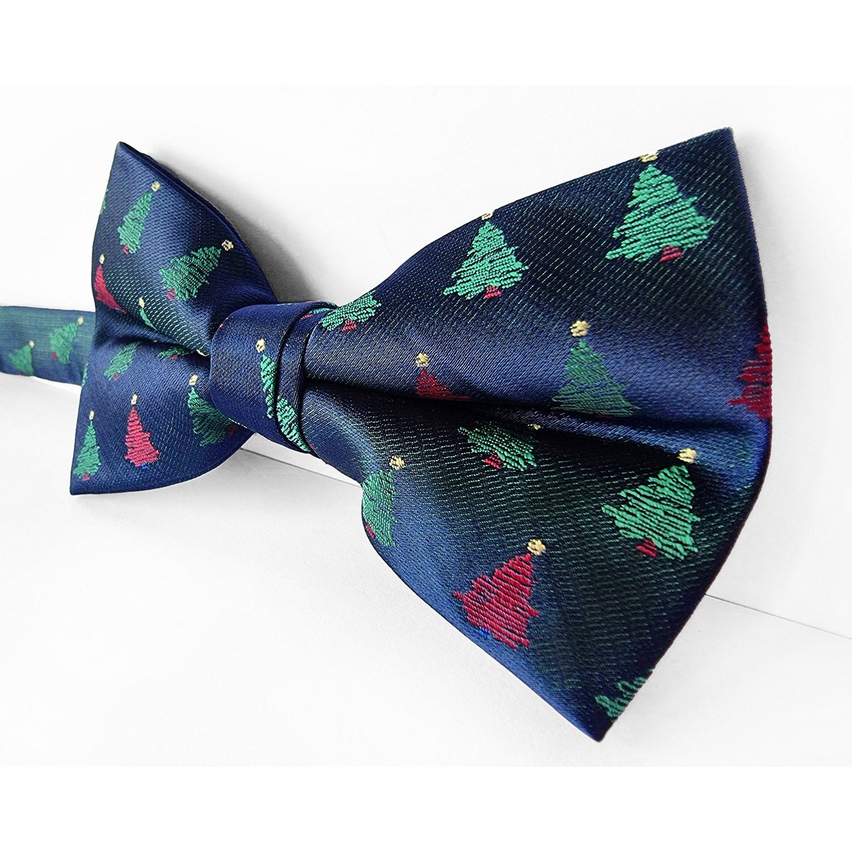 Vlinderdas - Blauw met rode en groene kerstbomen