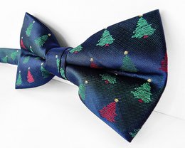 Vlinderdas - Blauw met rode en groene kerstbomen