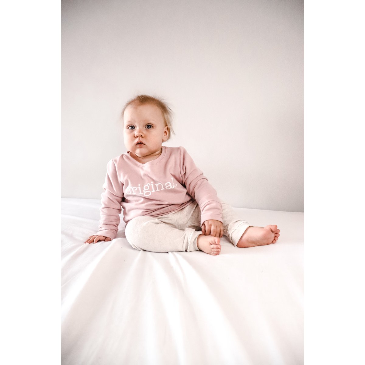 Pull oversize rose bio pour bébé avec imprimé