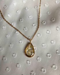 Resin/Stainless Steel Pendant gold/silver with Gypsophila (without necklace)