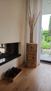 Side table and plant pot - Cube Medium 30x30x80 cm