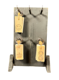 shop int black berlin display stick 6