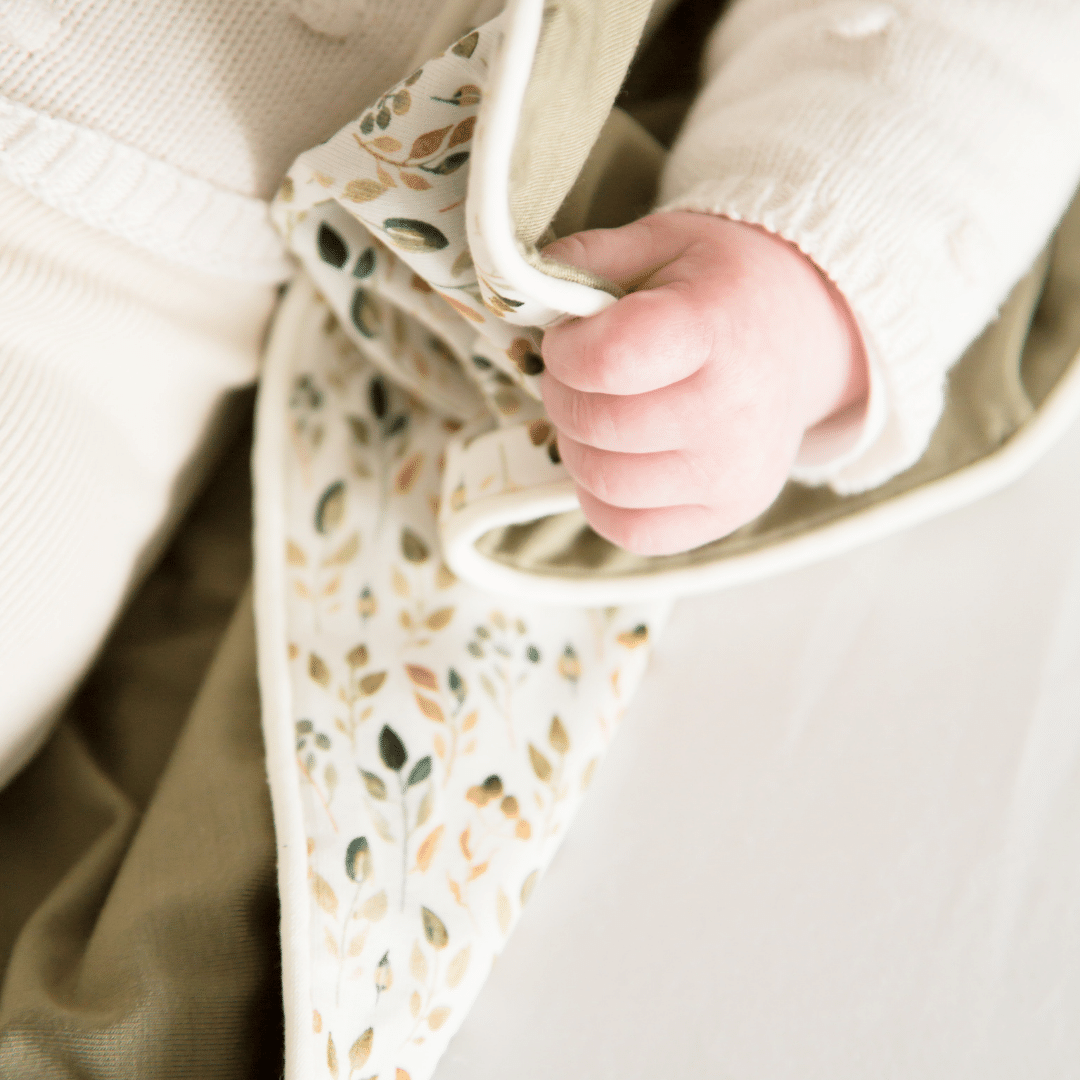 Wrapping cloth Tiny Leaves x Olive Green