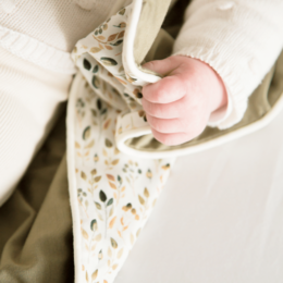Indpakningsklud Tiny Leaves x Olive Green
