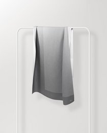 Asciugamani grigio carbone di base