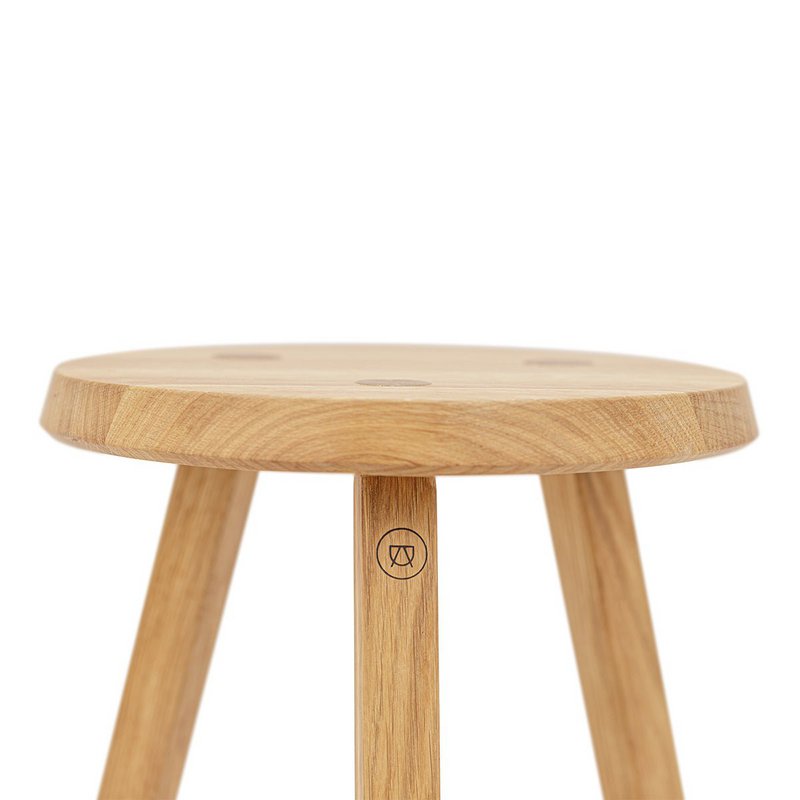Eleganter Hocker »Lia« aus Eichenholz in Honigoptik veredelt