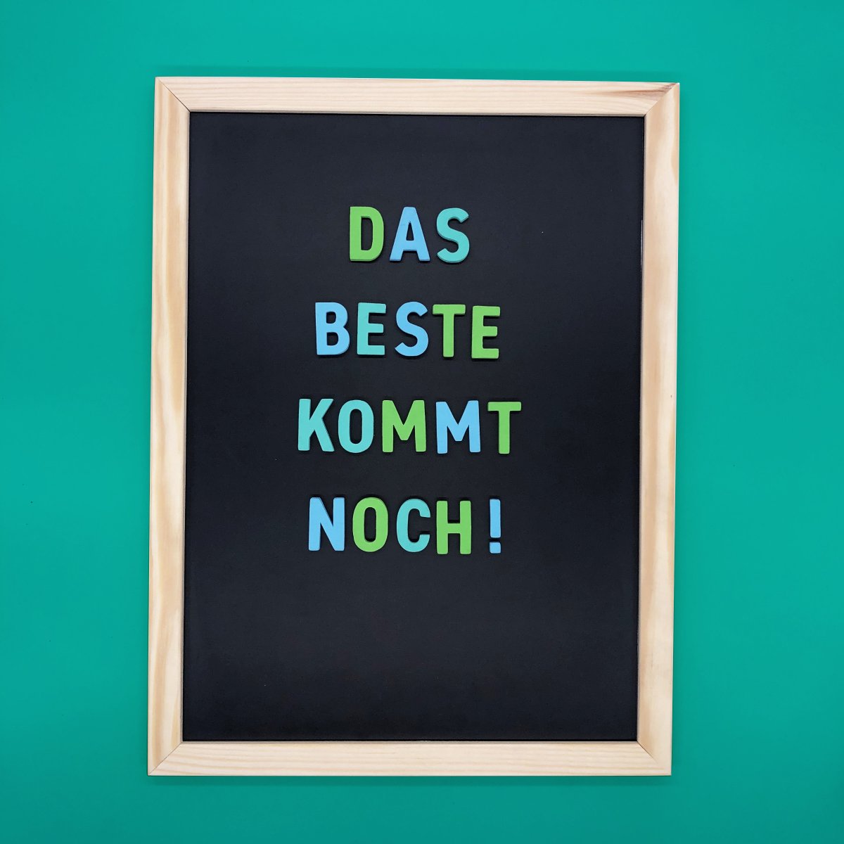 Modern magnetic letters - Knutsch Bang
