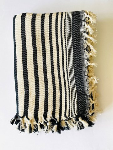 Hand-woven cover "Fatsa"
