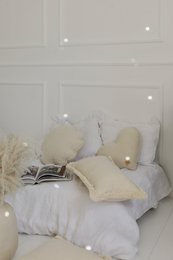 Soffice cuscino a conchiglia Boucle "orsacchiotto bianco"