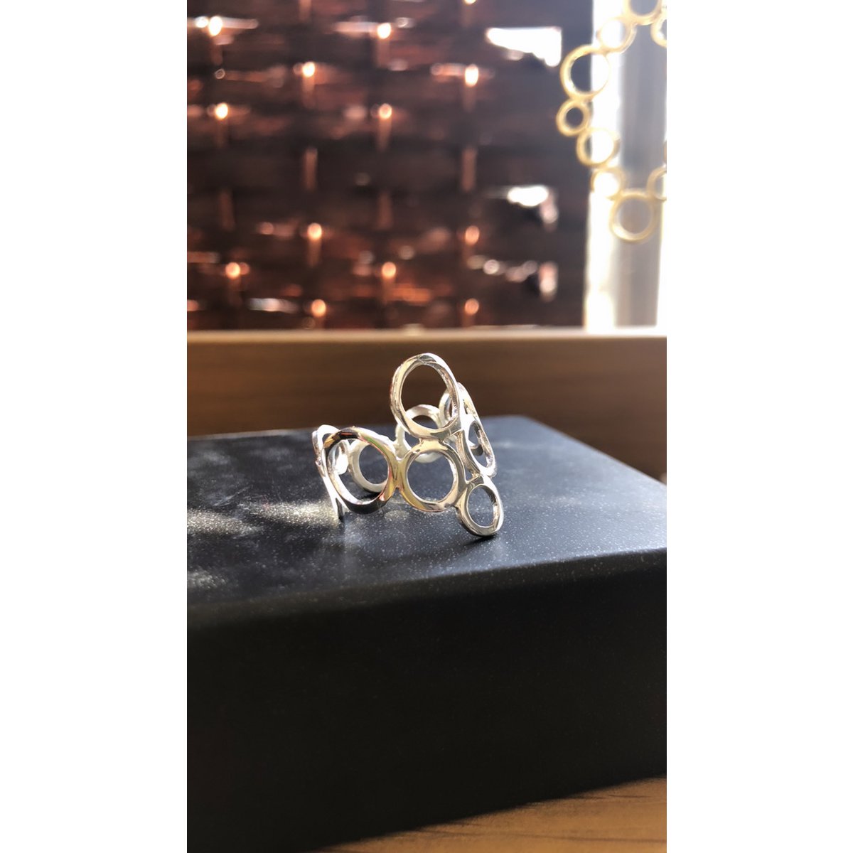 Dione ring band in silver